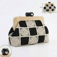 Borsa Jara a Mano Crochet con Manico in Legno e Dettagli Laccati