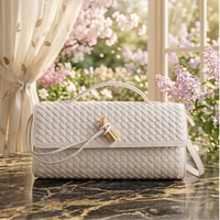 Borsa Intrecciata Donna VENERE in Ecopelle Premium – Elegante, Compatta e Versatile