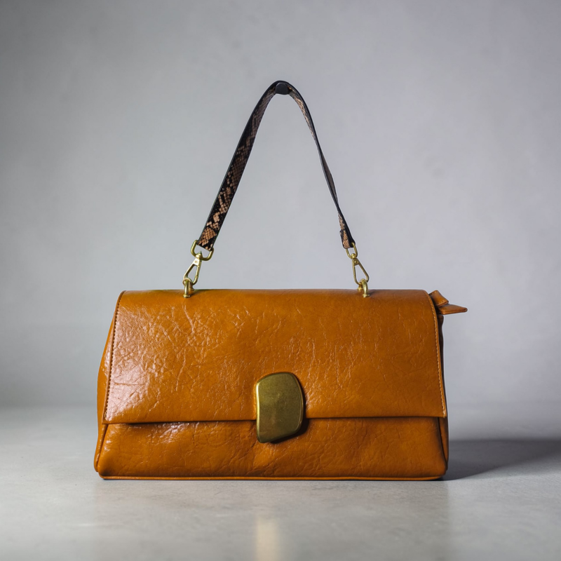 Borsa Alessia AnemBags in Poliuretano Premium con Tracolla - Nero