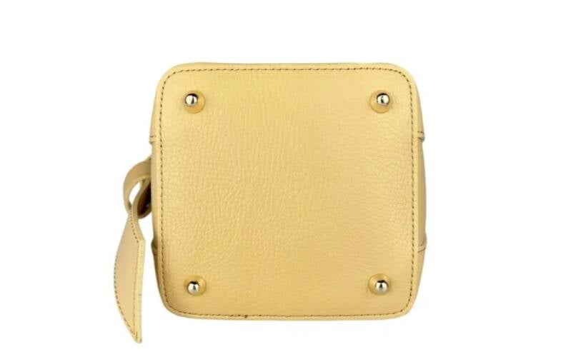 I Fiocchetti” in pelle made in Italy – secchiello con fiocco elegante