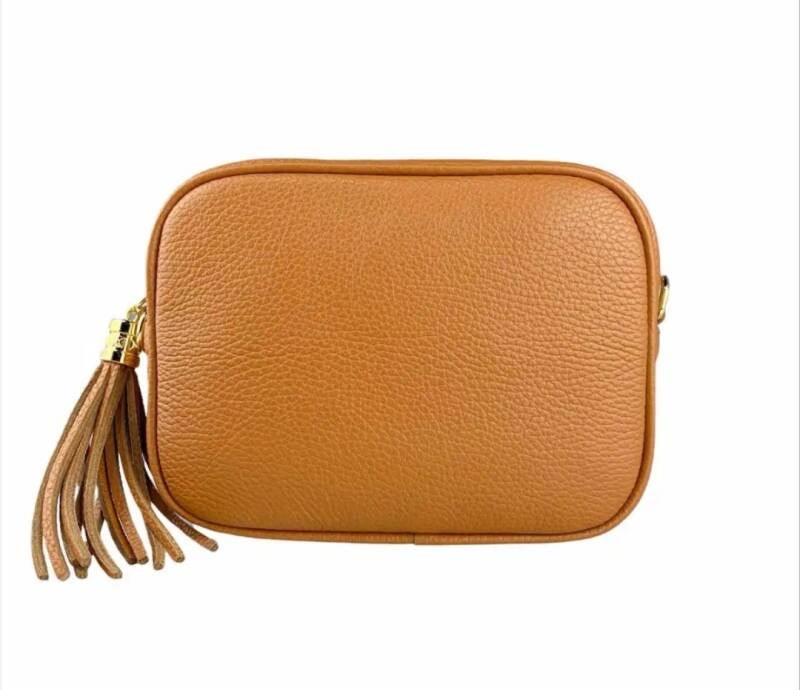 “Le Saponette – borsa in vera pelle” oppure “Borsa Le Saponette in pelle made in Italy”