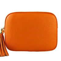 “Le Saponette – borsa in vera pelle” oppure “Borsa Le Saponette in pelle made in Italy”