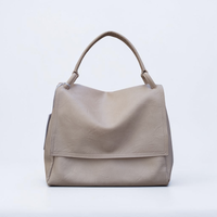 “Le Pattine - borsa da spalla con pattina in poliuretano