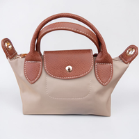 Borsa Martina AnemBags in Tela e Poliuretano con Tracolla – Compatta ed Elegante