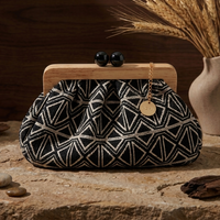 Borsa a Tracolla Zuri Eleganza e Funzionalità con un Tocco di Legno | Anembags
